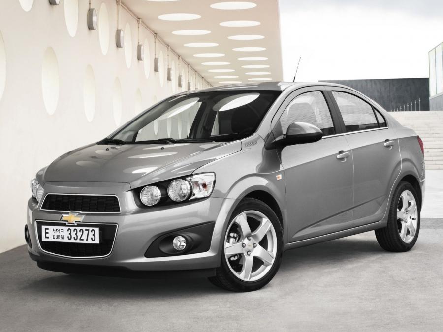  Chevrolet Sonic Sedan 2011 года  (фото 8 из 27)